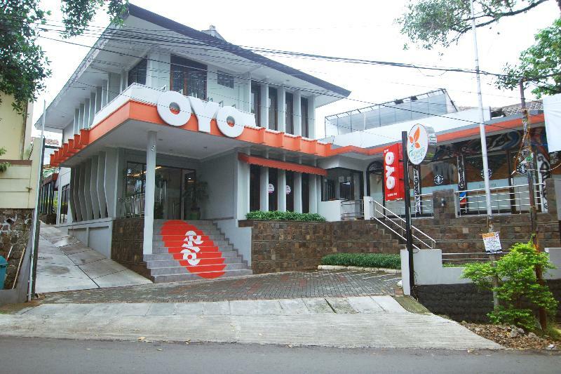 Oyo 202 Kuwera Inn Бандунг Екстериор снимка